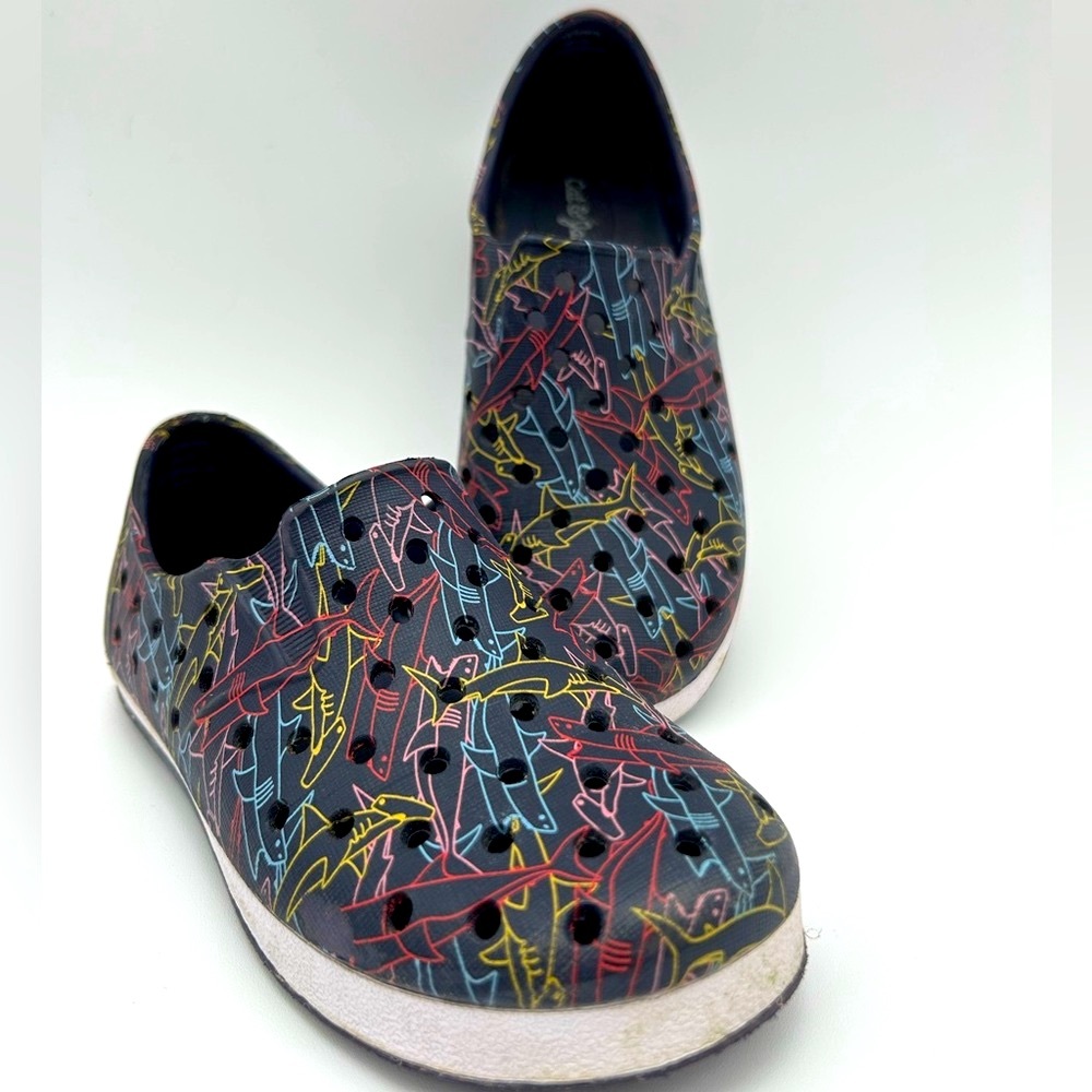 Multicolor Shark Water Shoes